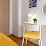 Nik - Cosy And Stylish *